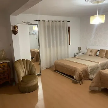 Semesterbostad Cacho D'ouro *