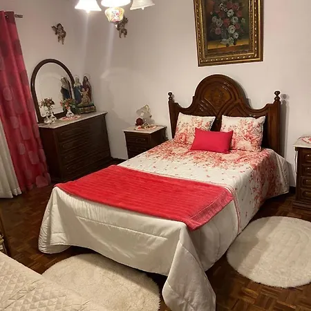 Holiday home Cacho D'ouro Santa Marta de Penaguiao